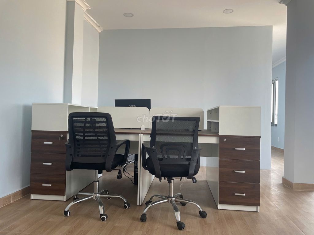 Bàn cụm văn phòng gỗ công nghiệp Mới 99%. Mua bán Đồ dùng văn phòng tại Quận 12 Tp Hồ Chí Minh được đăng bởi Lê Thị Bích Liên hình 1