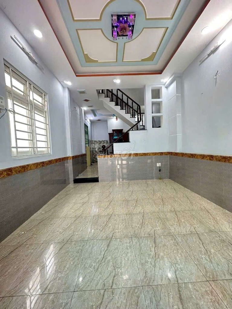 căn góc ô tô đậu cửa 4pn gần trường Nguyễn trung trực nhà mới 4 tầng 
