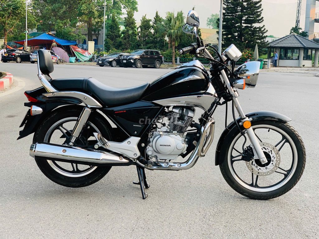 HONDA SHADOW 150 ĐEN 1 CHỦ CHẠY CỰC ÍT LƯỚT 99%. Mua bán Xe máy tại Quận Cầu Giấy Hà Nội được đăng bởi Trịnh Lan Hương hình 5