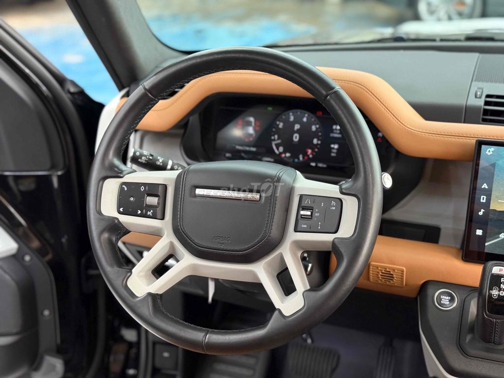 Defender 110HSE 2022 P300 23.000 km. Mua bán Ô tô tại Quận Tân Bình Tp Hồ Chí Minh được đăng bởi Nguyễn Văn Lâm hình 13