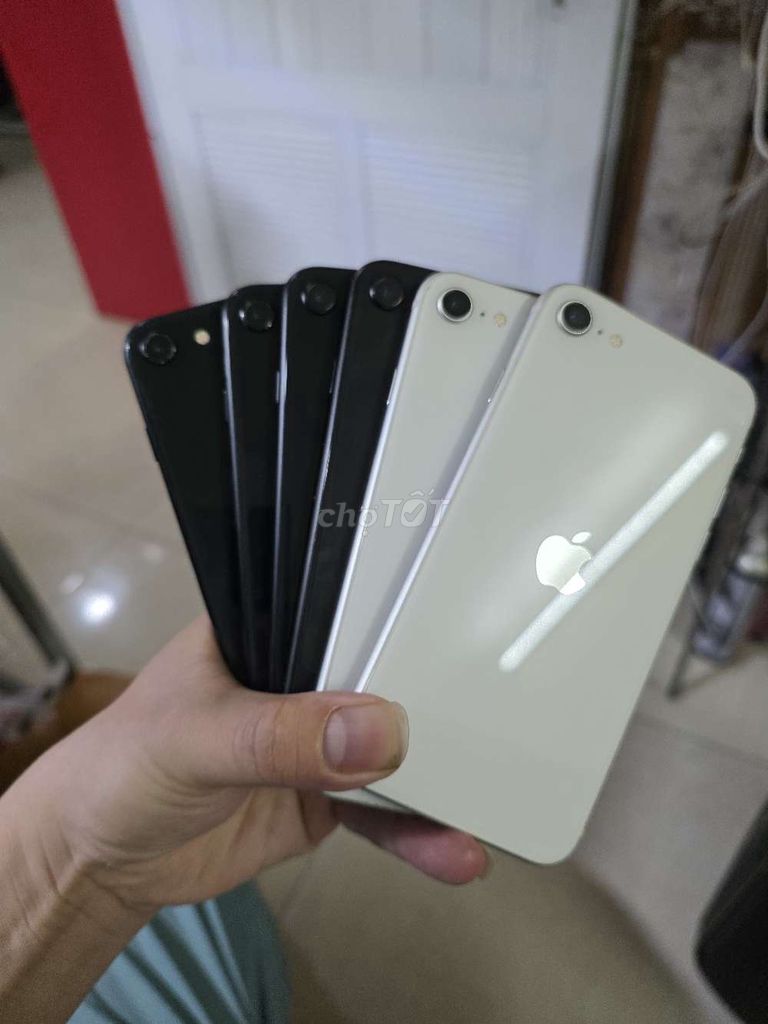 Apple iPhone se 2020. Mua bán Điện thoại tại Huyện Ý Yên Nam Định được đăng bởi TL shop hình 1