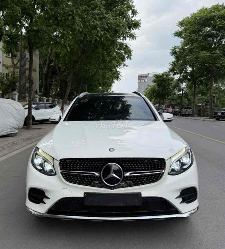 Mercedes Benz GLC 2019 300 4Matic - 95000 км