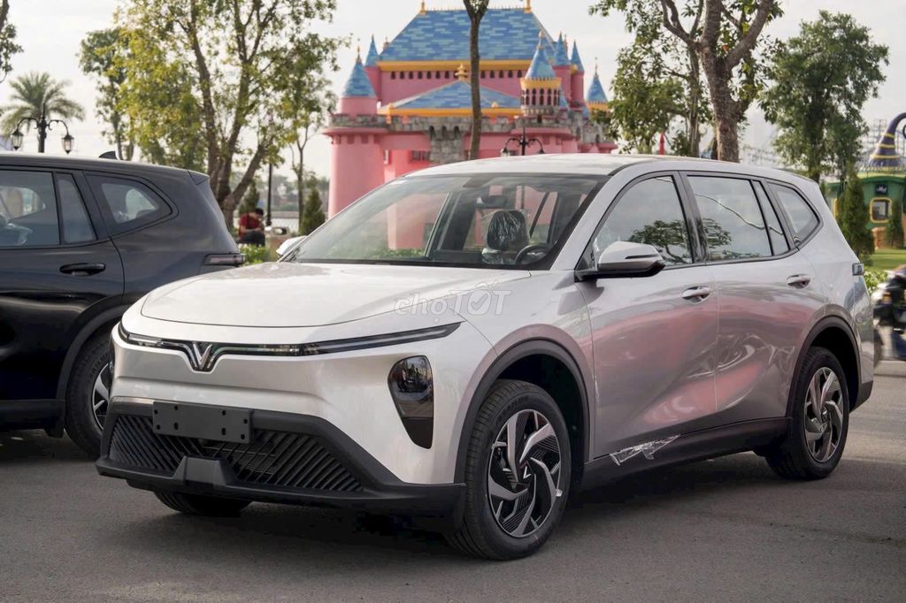 VinFast Limo Green 2025  - 0 km. Mua bán Ô tô tại Quận Cầu Giấy Hà Nội được đăng bởi Nguyễn xuân kết hình 2