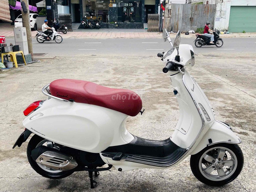 Скутер Piaggio Vespa Primavera 2016 белый