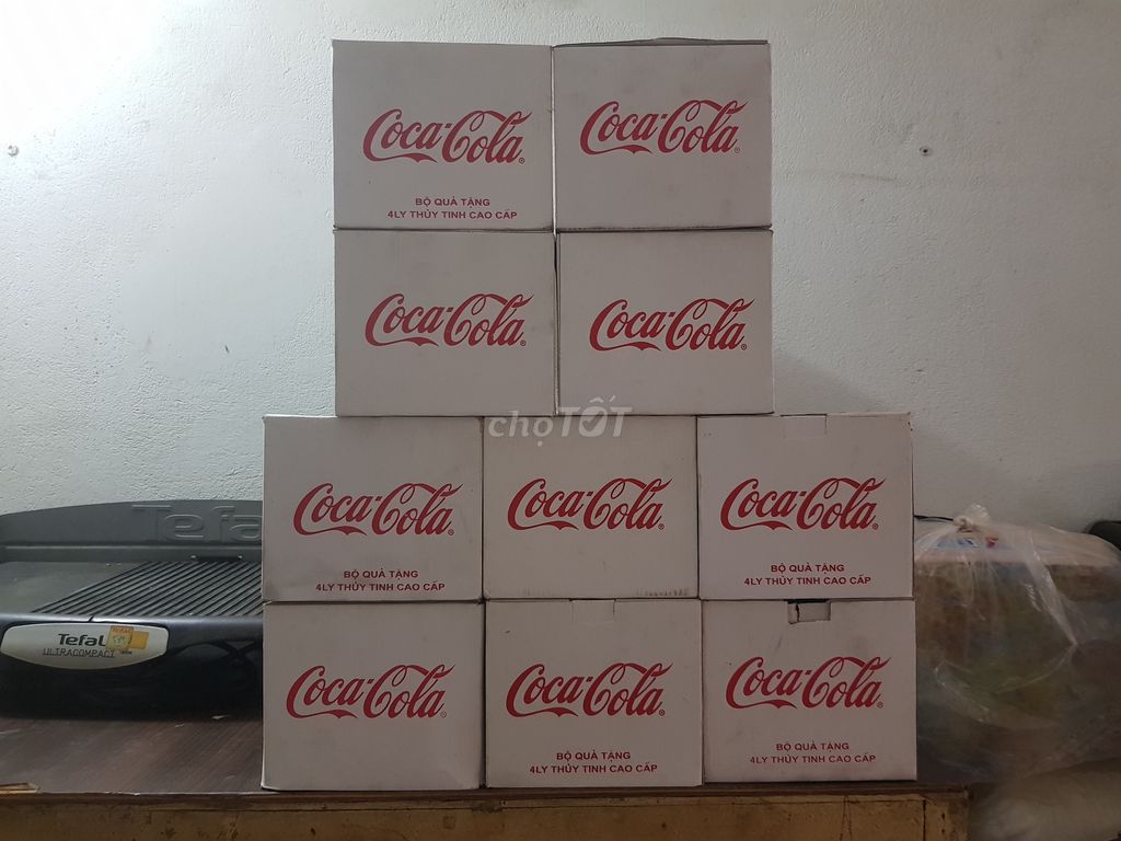 Thanh lý 10 hộp ly Coca Cola mới 100 %