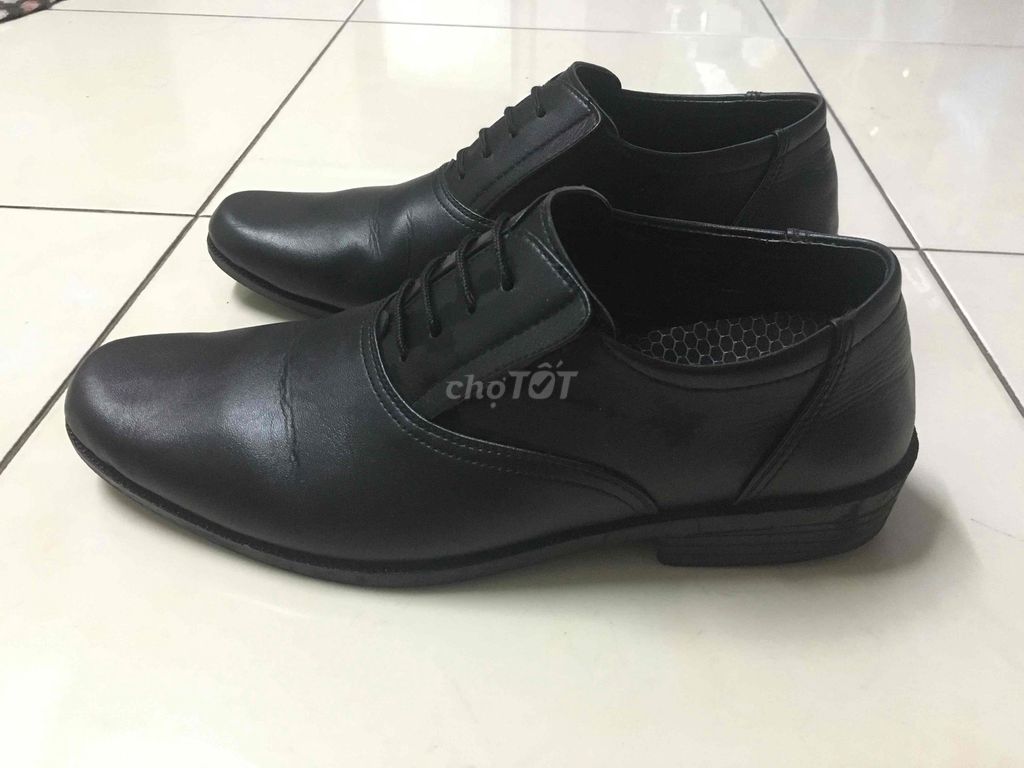 Giày tây Nam Đen size 43. Mua bán Giày dép tại Quận Bình Thuỷ Cần Thơ được đăng bởi Pham Trong hình 1