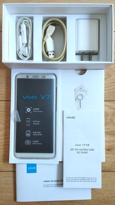 Điện Thoại Vivo V7 Vàng Kim 4GB/32GB Cũ Nguyên Hộp