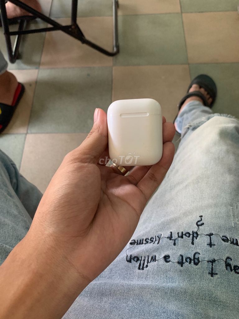 0357606273 - Airpods 1