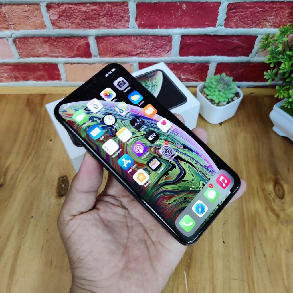 Iphone XS 64 Đen tuyệt đẹp còn BH dài 6 tháng