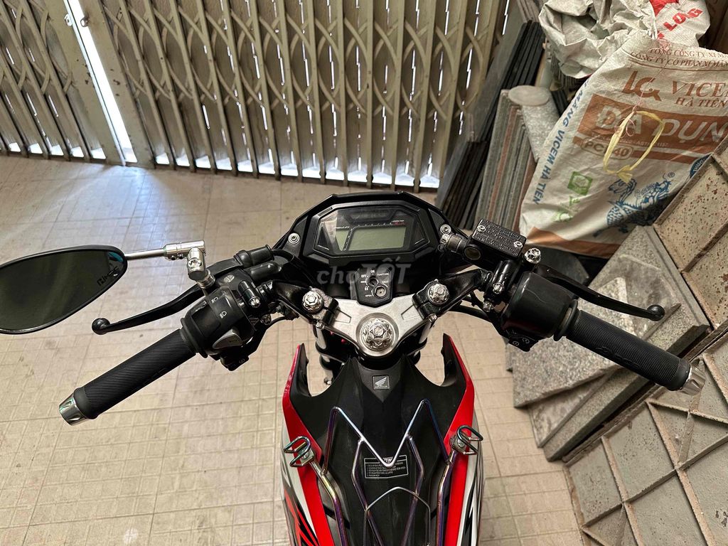 cần bán lại chiến mã của tui cho ae đam mê ạ !. Mua bán Xe máy tại Quận Bình Tân Tp Hồ Chí Minh được đăng bởi Khánh Đông hình 3