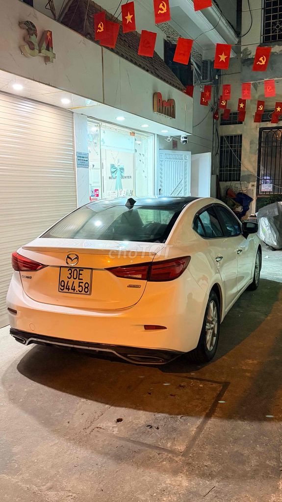 Mazda 3 2017 Phanh điện tử Trắng. Mua bán Ô tô tại Quận Đống Đa Hà Nội được đăng bởi Trịnh Khắc Hiếu hình 4