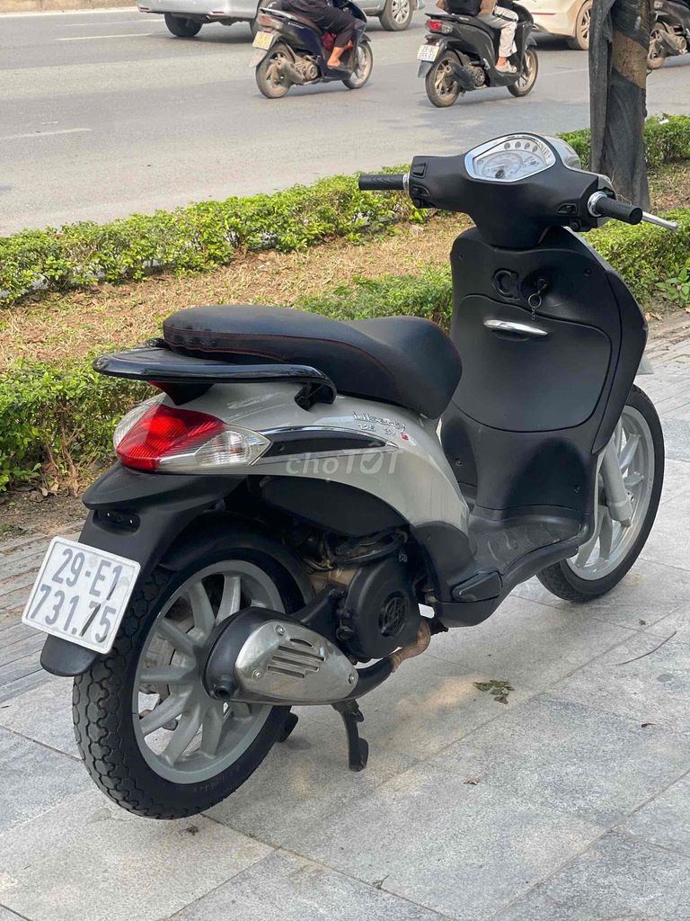 Piaggio Liberty серый 3v ie состояние нового