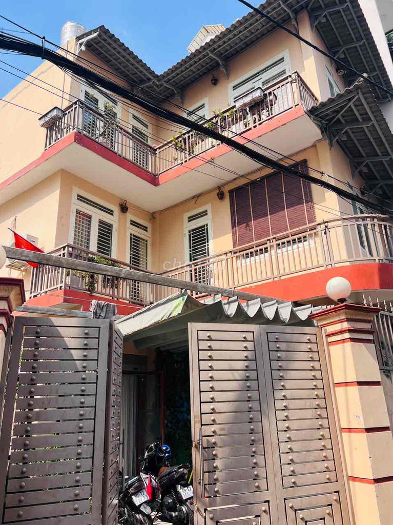 Cần cho thuê Villa ngay Nguyễn Văn Đậu P5 Bình Thạnh. DT 8x14m 4 tầng