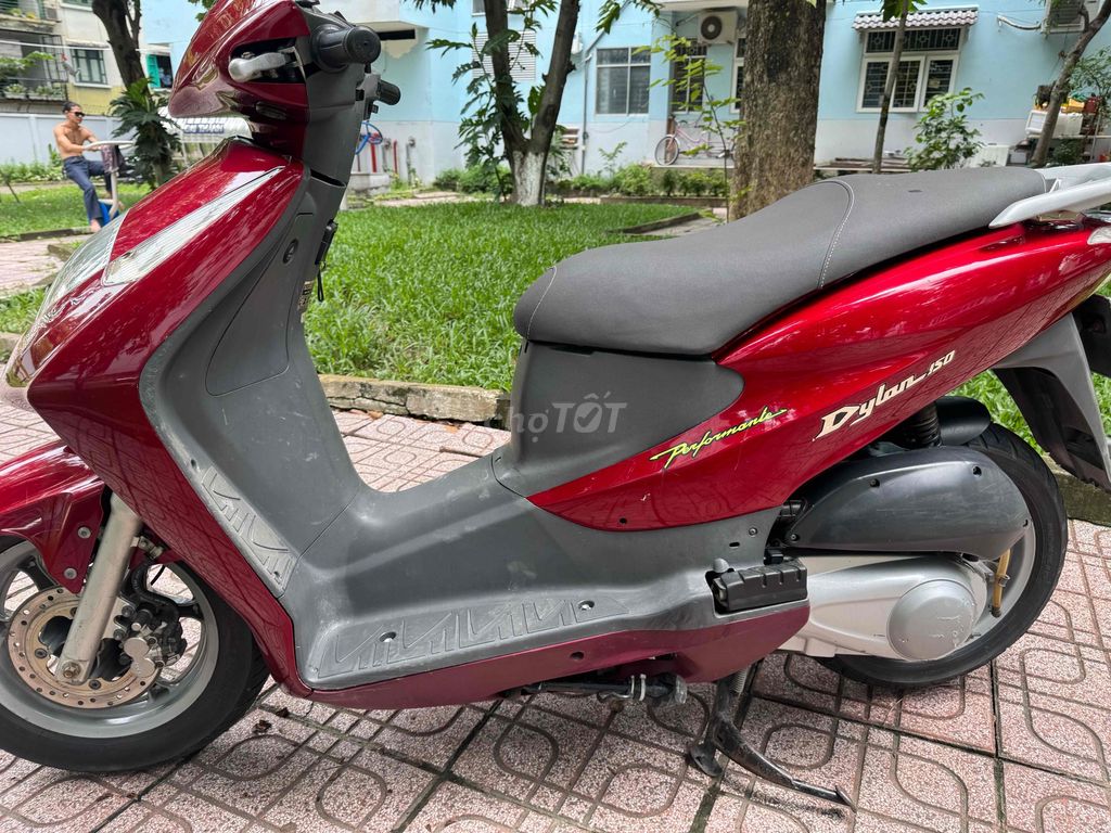Honda Dylan 150 2003 Bs Thành Phố. Mua bán Xe máy tại Quận Gò Vấp Tp Hồ Chí Minh được đăng bởi Cầm Đồ Cường Phát hình 2