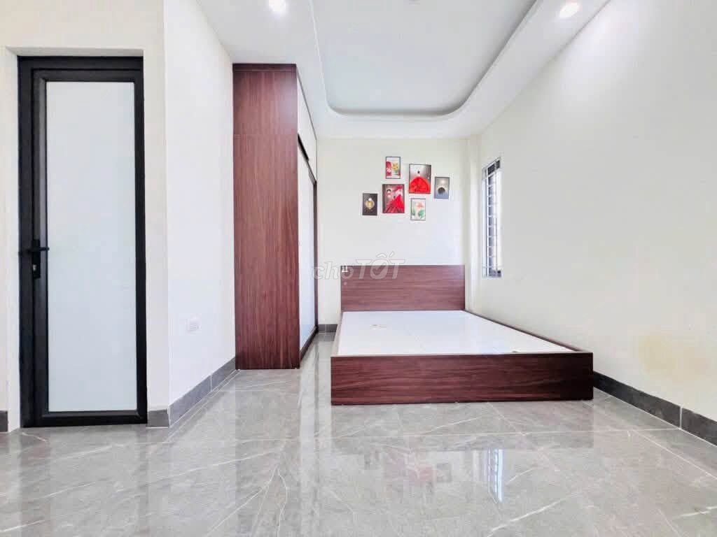Phòng trọ 4tr3 Lĩnh Nam, Hoàng Mai, có nội thất
