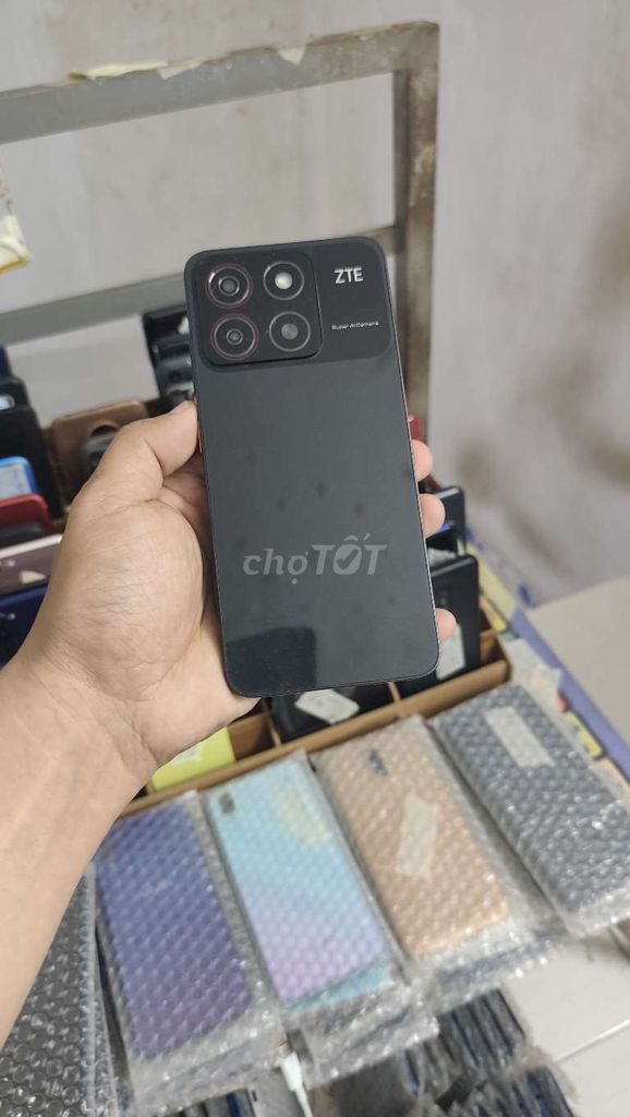 ZTE A35, ram 5gb, 64gb, pn 5000, màn bự. Mua bán Điện thoại tại Quận Gò Vấp Tp Hồ Chí Minh được đăng bởi A LONG   nhận thanh toán THẺ TÍN DỤNG hình 1