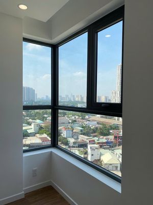 Cho thue Dlusso 2PN NTCB có bếp hút mùi giá hot, nhà đẹp