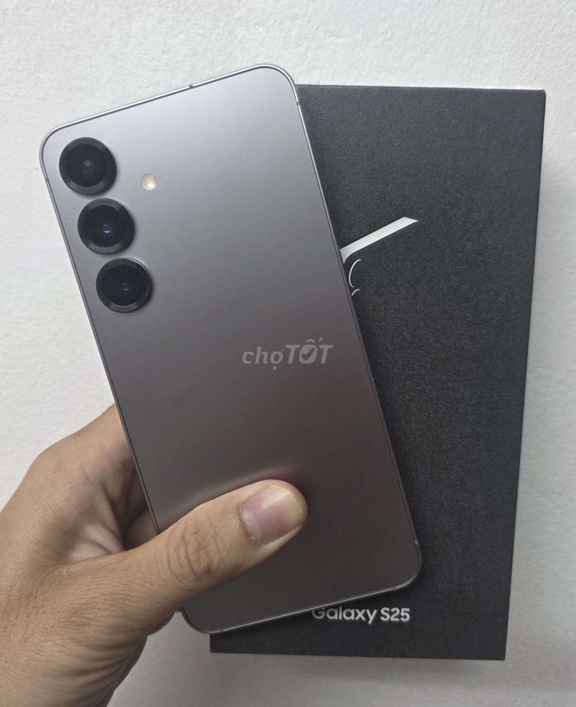 Samsung S25 256GB Xám chính hãng. Mua bán Điện thoại tại Quận 6 Tp Hồ Chí Minh được đăng bởi Nguyễn Quân hình 1