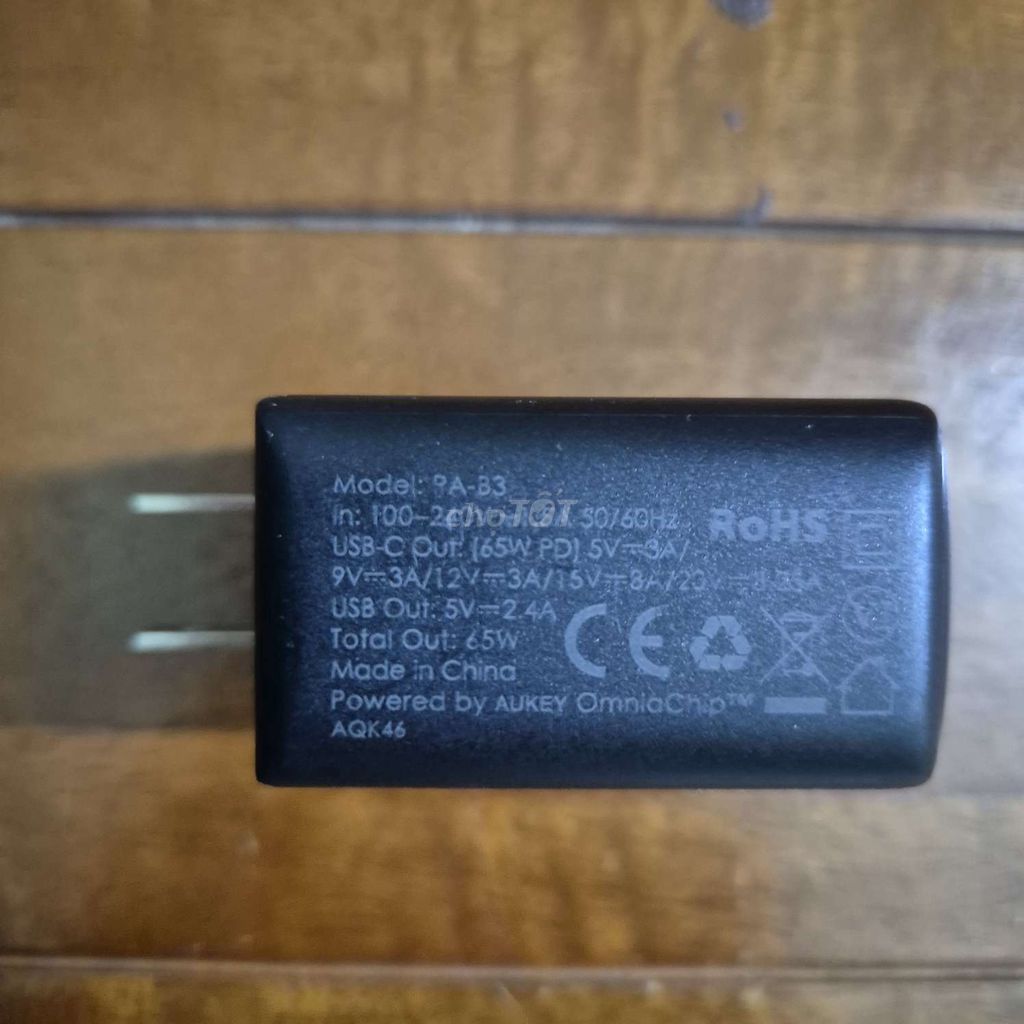 Sạc cực nhanh Aukey 65W