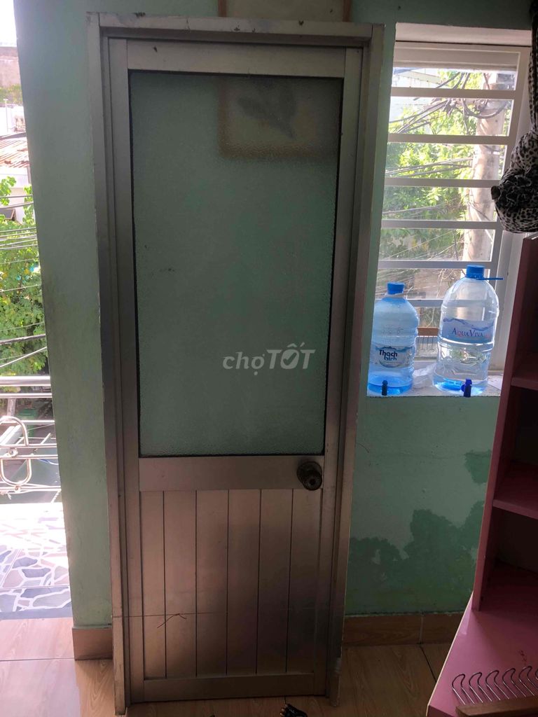 Cửa phòng Nhôm màu Bạc. Mua bán Nội thất, đồ gia dụng khác tại Quận Sơn Trà Đà Nẵng được đăng bởi Trần Đức Sơn hình 1
