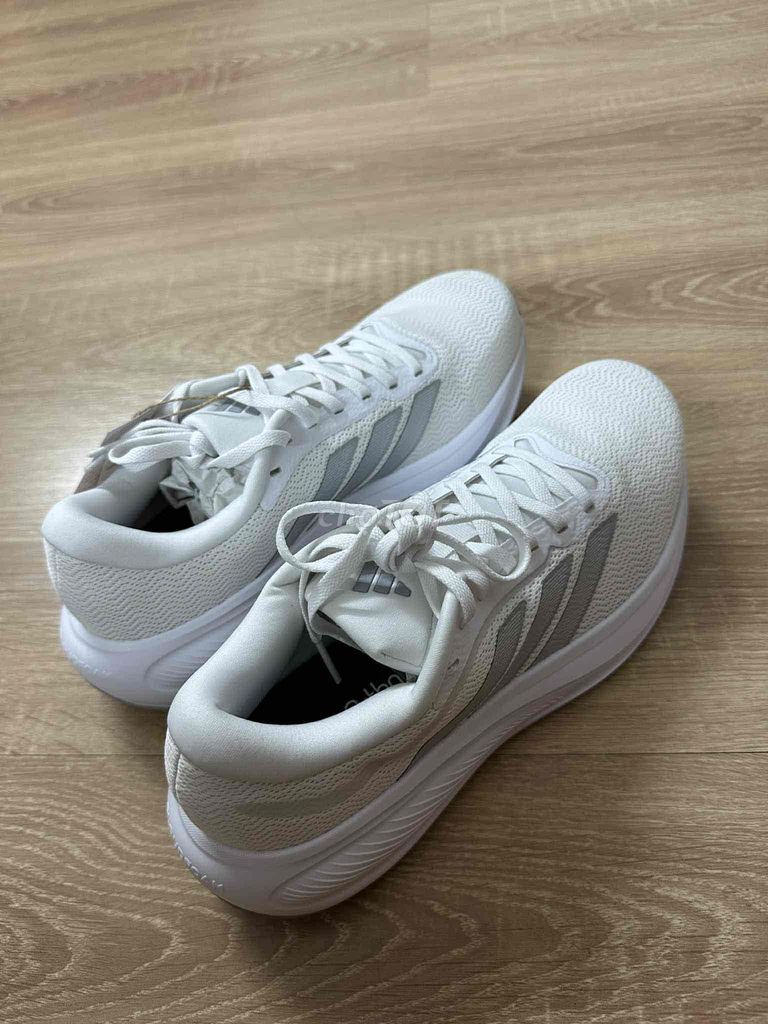 adidas Running RESPONSE RUNNER 2 Shoes Unisex Whit. Mua bán Giày dép tại Quận Cái Răng Cần Thơ được đăng bởi Nguyễn Phạm Anh Vũ hình 1