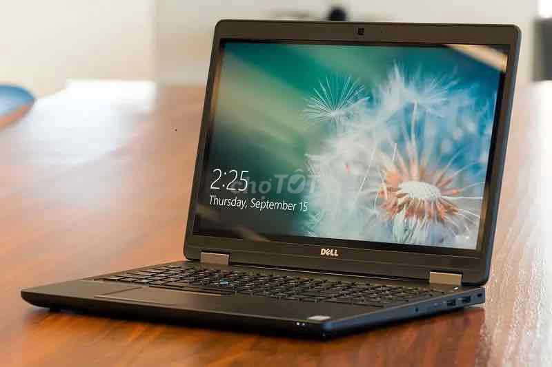 Laptop Dell i7-6820HQ-16GB máy trạm siêu trâu bò