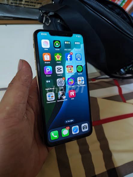 Apple iPhone XS Max 64GB Vàng Đã sử dụng. Mua bán Điện thoại tại Quận Tân Phú Tp Hồ Chí Minh được đăng bởi Hội Đồ Điện Tử hình 1