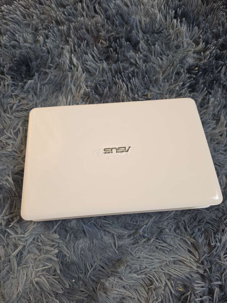 Asus E202S màu trắng rất đẹp ổ 500gb. Mua bán Laptop tại Thành phố Đồng Xoài Bình Phước được đăng bởi Nguyen Xuan Truong hình 1