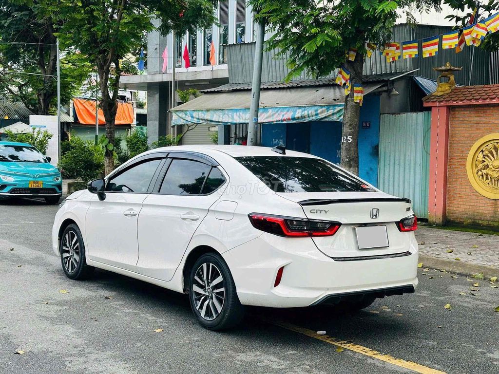 : Honda City 1.5 RS 2022 - 51K 20964 2. Odo: 47.00. Mua bán Ô tô tại Thành phố Dĩ An Bình Dương được đăng bởi Huy Luân Auto hình 7