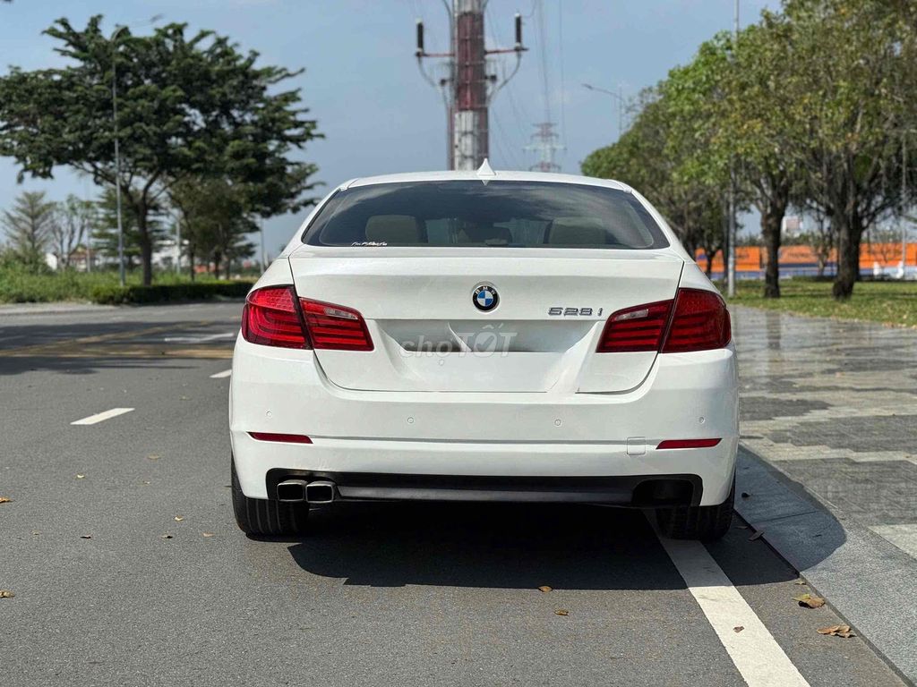 BMW 5 Series 2011 528i - 130000 km. Mua bán Ô tô tại Thành phố Thủ Đức Tp Hồ Chí Minh được đăng bởi Dương nè hình 4
