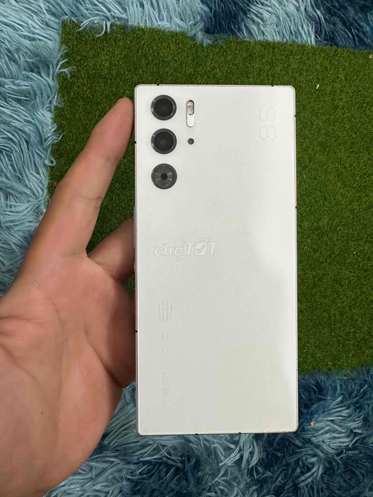 RedMagic 9sPro 256GB zin keng. Mua bán Điện thoại tại Quận Tân Bình Tp Hồ Chí Minh được đăng bởi Nguyễn Thắng Mobile hình 1