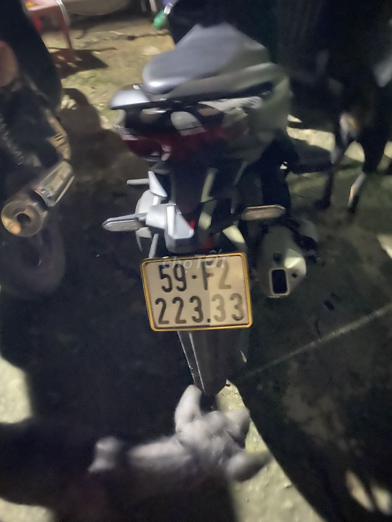 0796986073 - Vario 125 2020. Vàng cát được 3thang 6000km nhé