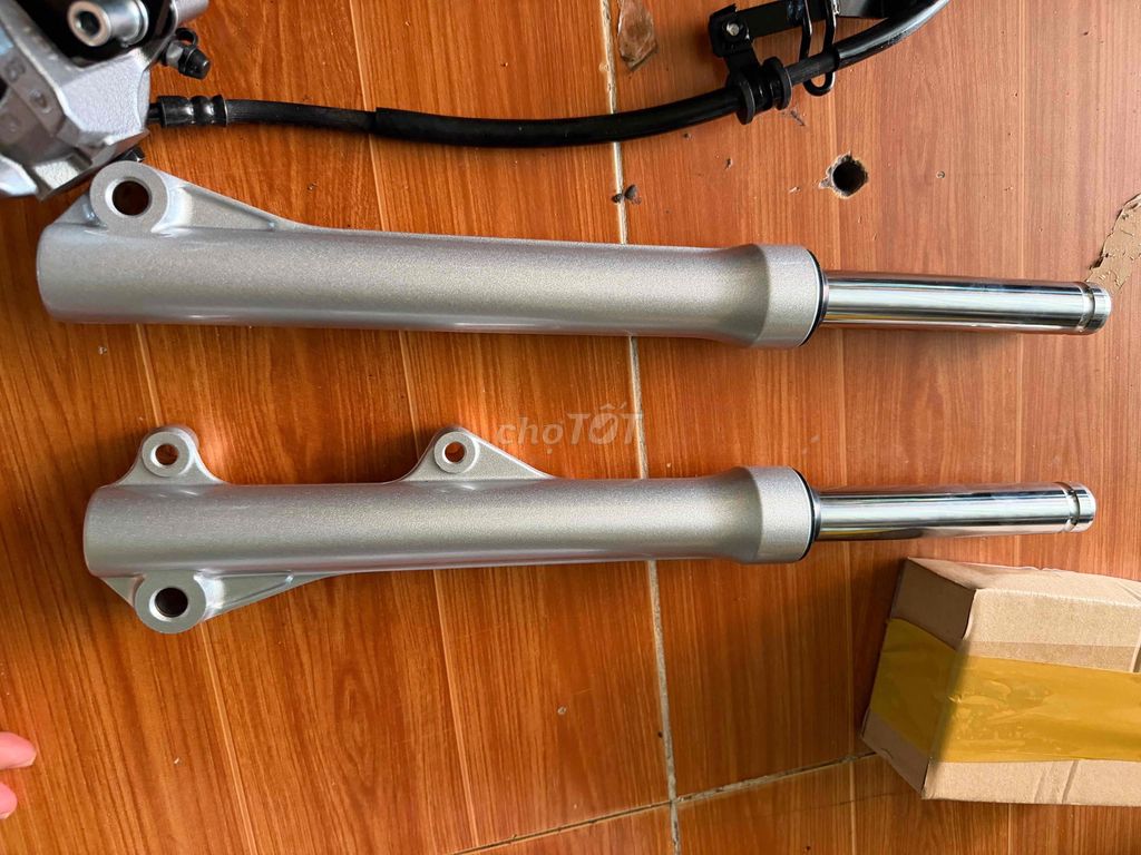 Bộ đĩa,phuộc,đùm trước,căm trước Future led 2025. Mua bán Phụ tùng xe tại Huyện Châu Phú An Giang được đăng bởi Made in Thailand  hình 7