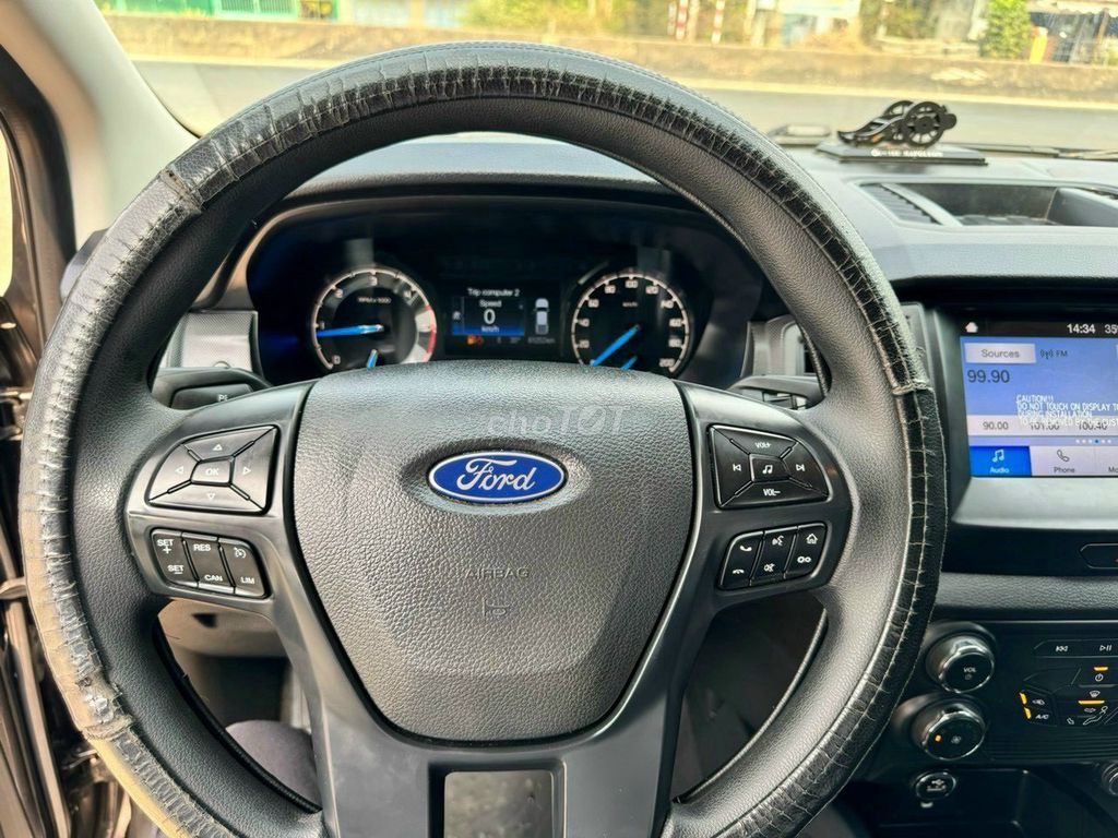 FORD RANGER 2020 NHẬP THÁI SỐ SÀN XE ĐI RẤT ÍT. Mua bán Ô tô tại Quận Tân Phú Tp Hồ Chí Minh được đăng bởi Trần Thành hình 2