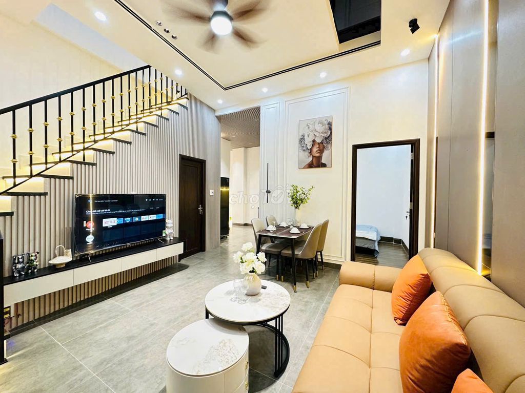 CHO THUÊ NHÀ NGUYÊN CĂN MẶT TIỀN CHẾ TẤN, GẦN NGUYỄN PHƯỚC LAN