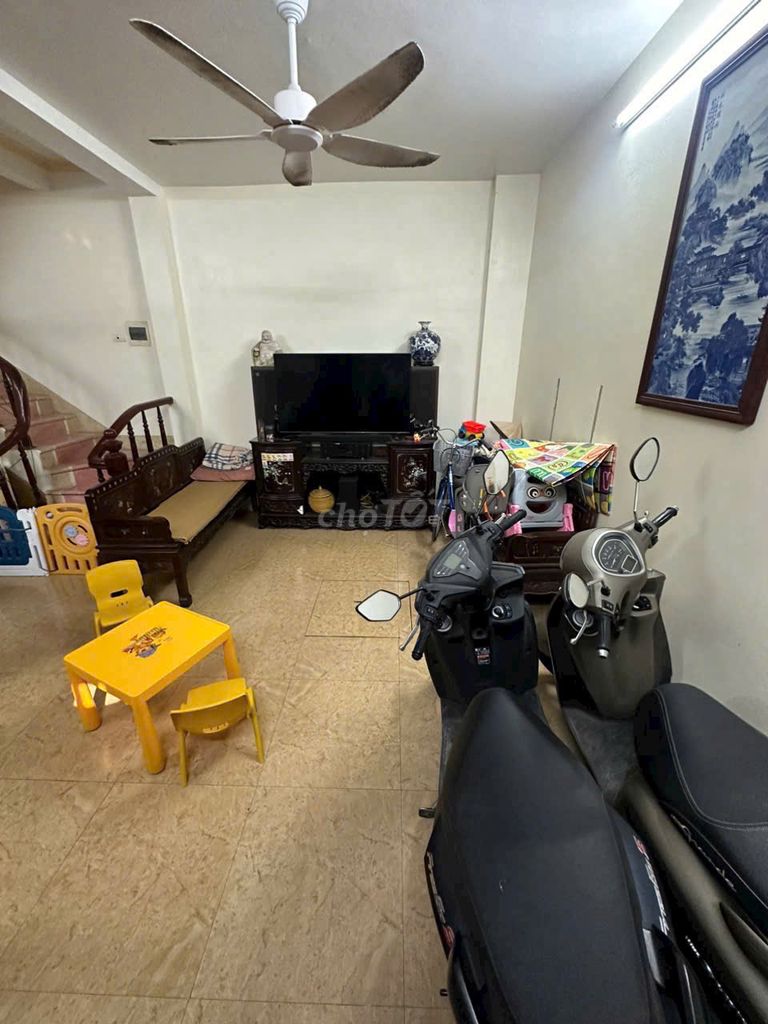 Дом в аренду, квартира Thanh Lam Phu Luong, 40 м2, 3 спальни, полностью меблированная, 7 кв.м