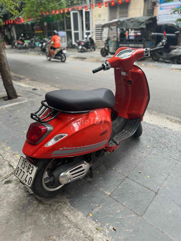 Vespa Primavera dky 2021 mới đi 1 vạn. Mua bán Xe máy tại Quận Hai Bà Trưng Hà Nội được đăng bởi Nguyễn Thành Trung hình 3