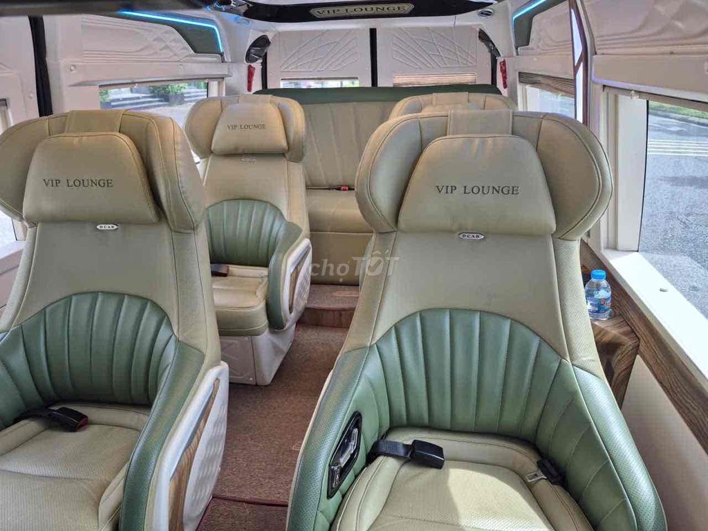 Ford Transit 2023 Viploue Limousine - 28000 km. Mua bán Ô tô tại Quận Long Biên Hà Nội được đăng bởi Nguyễn Văn Tuấn hình 6