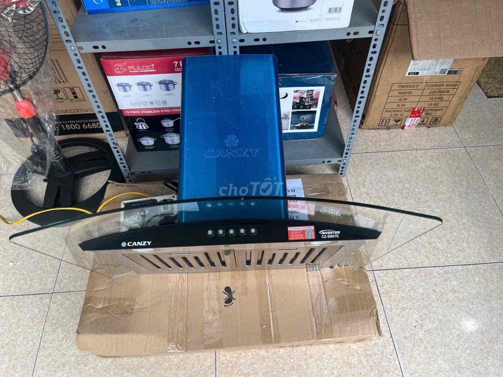 Máy hút mùi Canzy CZ-SB07E Kính cong. Mua bán Bếp, lò, đồ điện nhà bếp tại Quận Hoàng Mai Hà Nội được đăng bởi Nguyễn Huyền hình 1