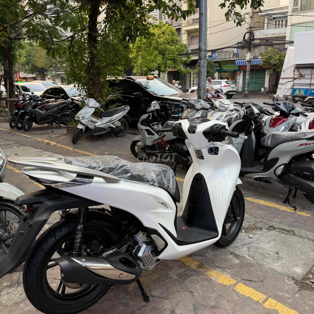 Honda SH 125i 2023 CBS