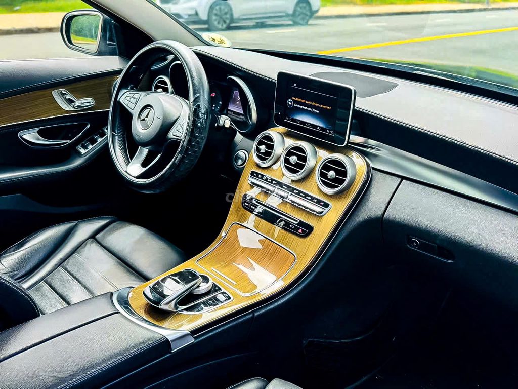 Mercedes Benz C250 Exclusive 2017. Mua bán Ô tô tại Quận 7 Tp Hồ Chí Minh được đăng bởi Cherry hình 8