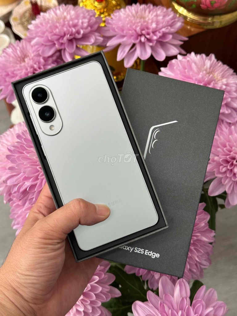 S25 Adge 12/256GB Bạc VN Fullbox Bh 8/2026 mỏng. Mua bán Điện thoại tại Quận Ninh Kiều Cần Thơ được đăng bởi Quý Mobile Cần thơ hình 1