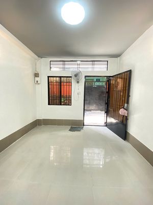 Rent · 2 bd · 24 м² · Quận 5, ул. Đường Trần Phú