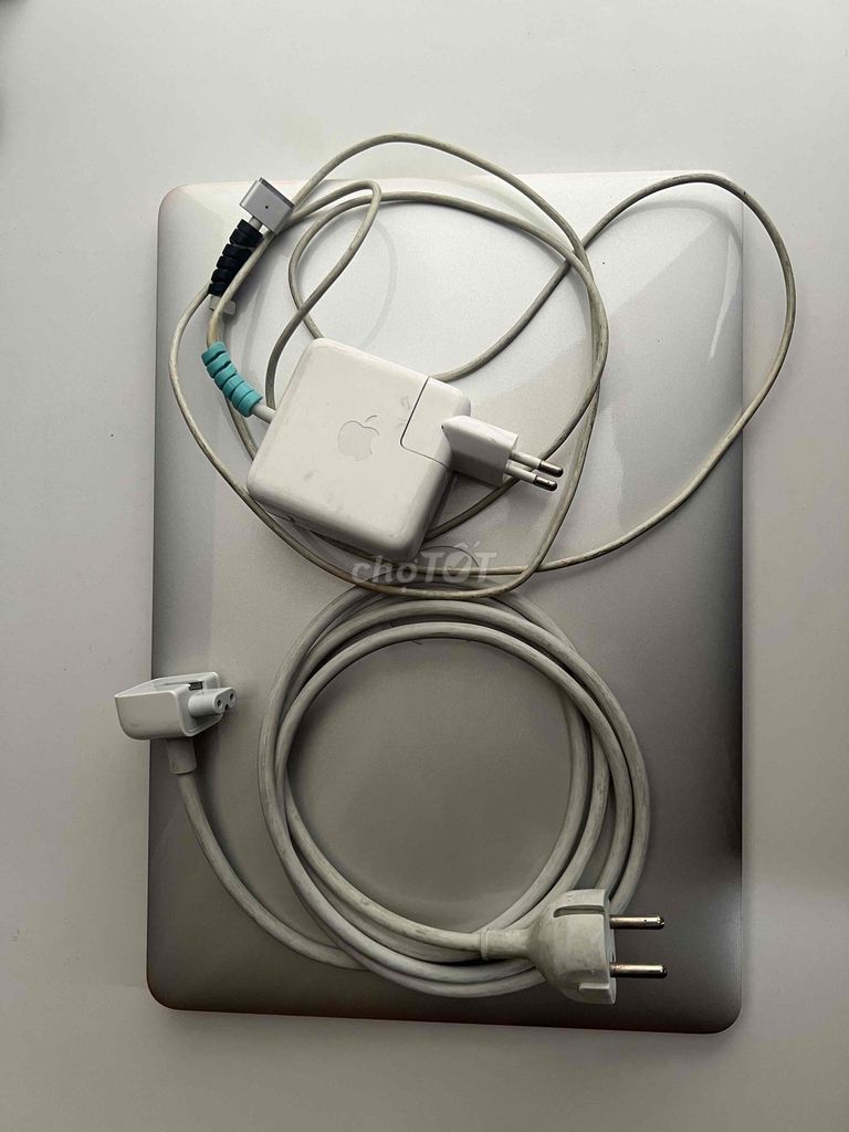 MacBook Air 2017 i5/8GB – máy cá nhân, giữ kỹ. Mua bán Laptop tại Quận 6 Tp Hồ Chí Minh được đăng bởi Tien Phu hình 1