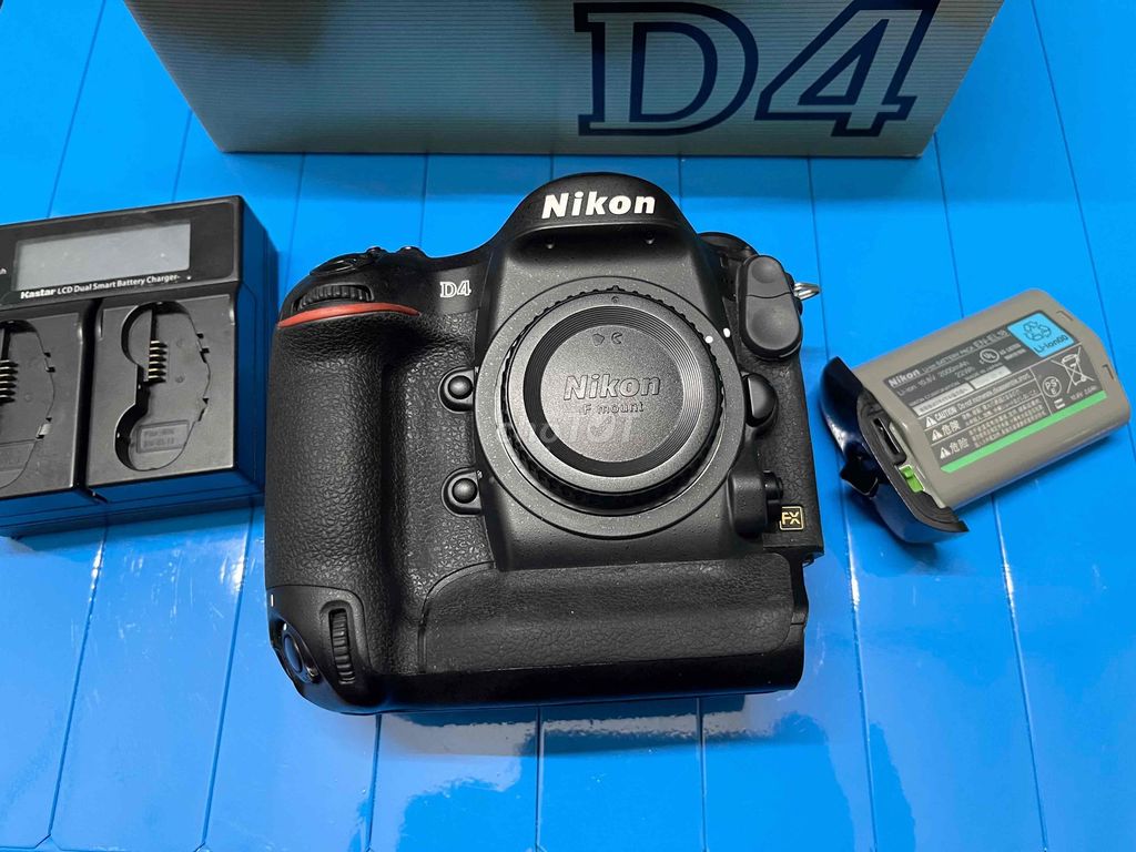 Máy ảnh Nikon D4 Đen. Mua bán Máy ảnh, Máy quay tại Quận Tân Bình Tp Hồ Chí Minh được đăng bởi nguyen nguyen hình 1