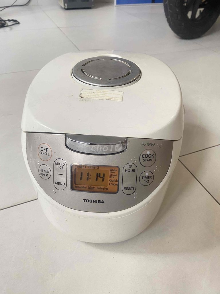 nồi cơm điện tử hiệu toshiba 1L 600w RC10naf