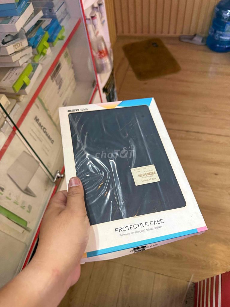Bao da ESR iPad Pro/Air Đen. Mua bán Phụ kiện (Màn hình, Chuột...) tại Quận Tân Phú Tp Hồ Chí Minh được đăng bởi QUEEN MOBILE 2 hình 1