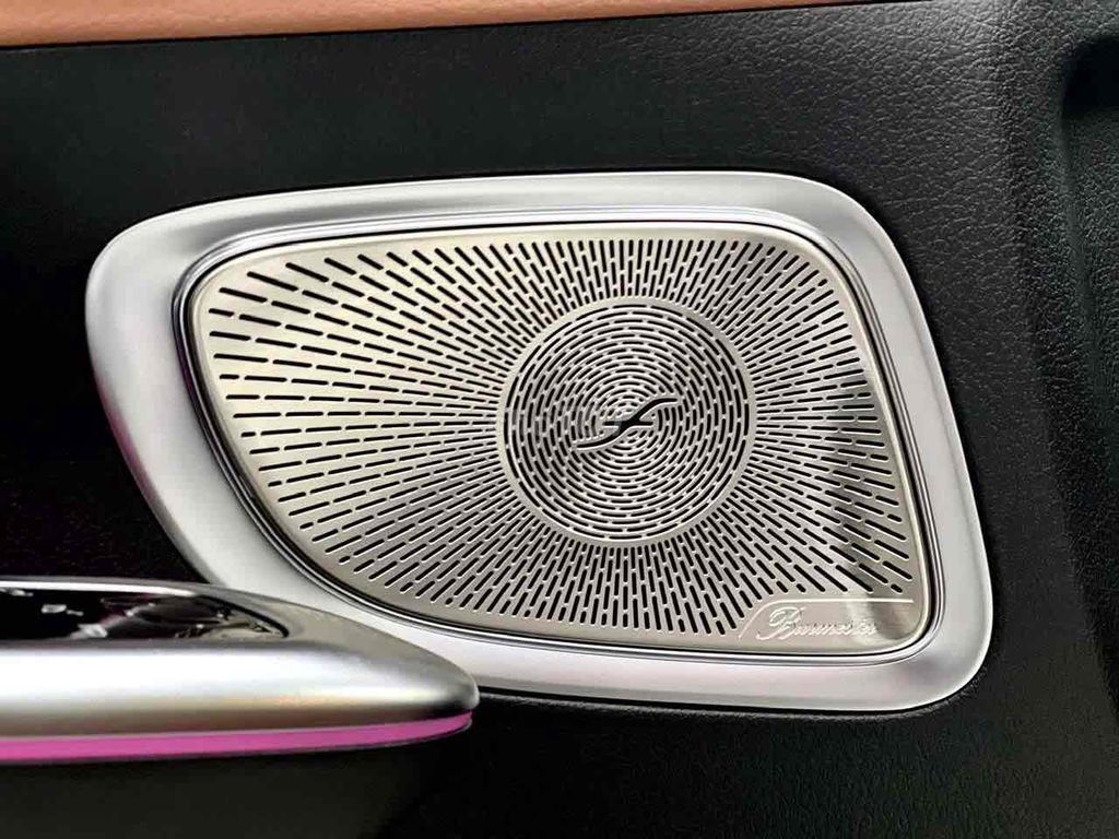 Mercedes Benz C Class 2025 C300 V2 AMG siêu lướt. Mua bán Ô tô tại Quận Bình Thạnh Tp Hồ Chí Minh được đăng bởi Hùng Mercedes Haxaco Hàng Xanh hình 9