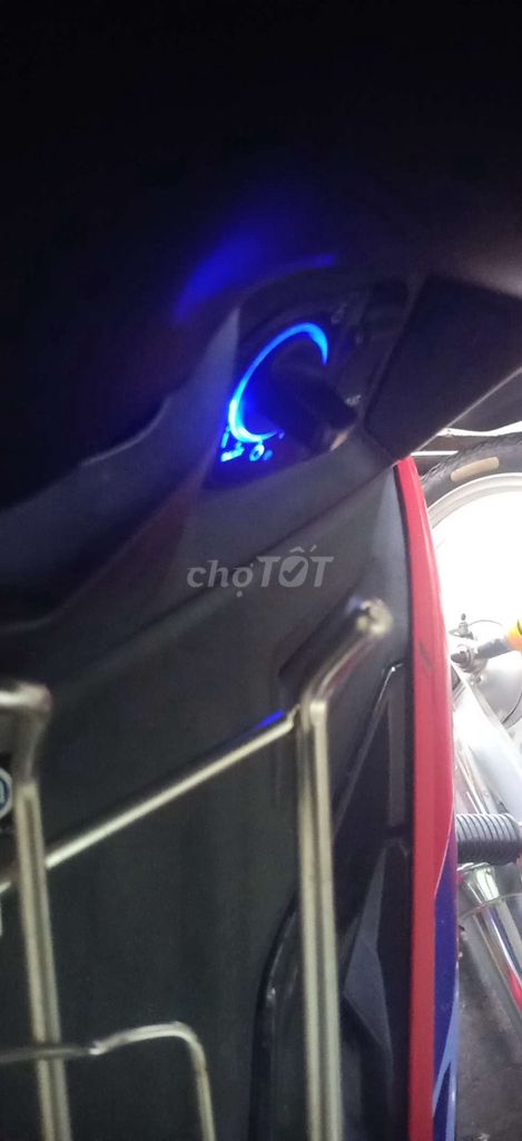 Honda Winner X Đỏ 14088 km. Mua bán Xe máy tại Huyện Tam Bình Vĩnh Long được đăng bởi Tên chưa cung cấp hình 2