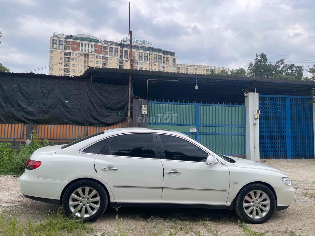 Hyundai AZERA std màu trắng. Mua bán Ô tô tại Quận Tân Bình Tp Hồ Chí Minh được đăng bởi Anh Duy hình 17